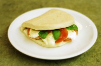 Pane Caprese